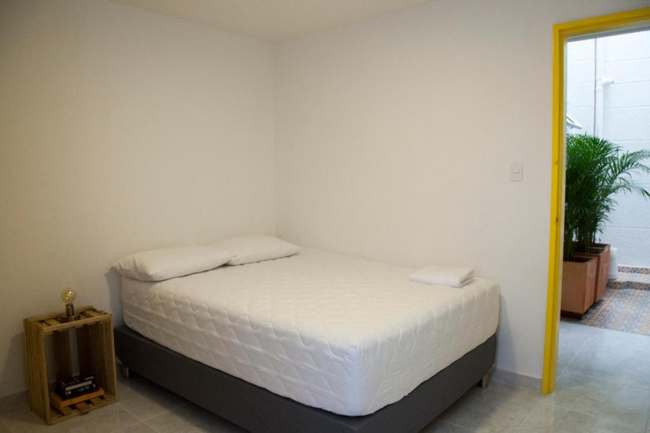 Home Aris Apartments 201 ميديلين المظهر الخارجي الصورة